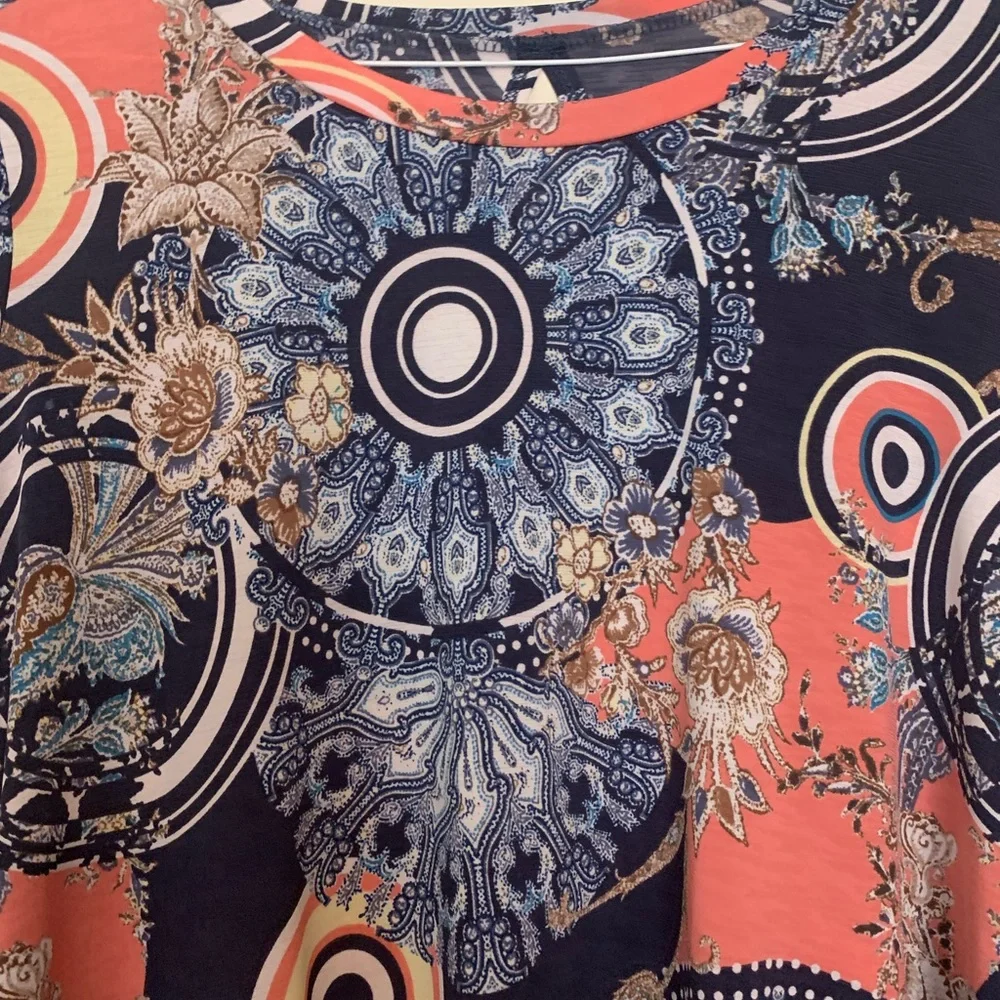 Sol RHR Tunic - Picture 2 of 2